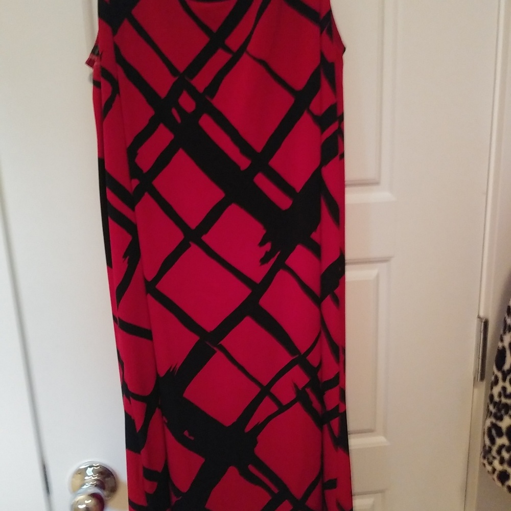 Ladies Dress - Picture 2 of 4
